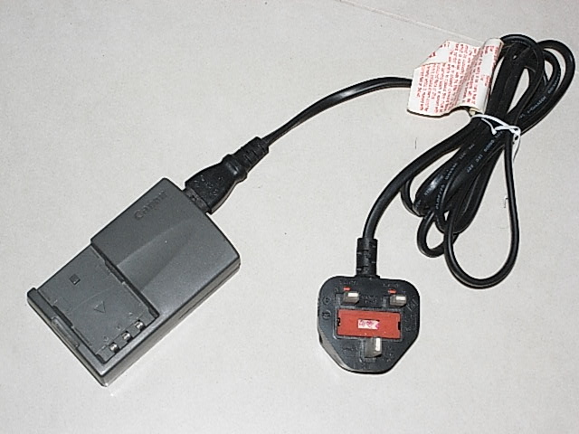 Canon Charger 01.JPG