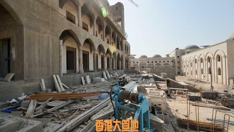 伊拉克薩達姆年代建築中的清真寺