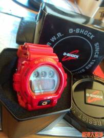 G-Shock DW6900CB-4 赤色